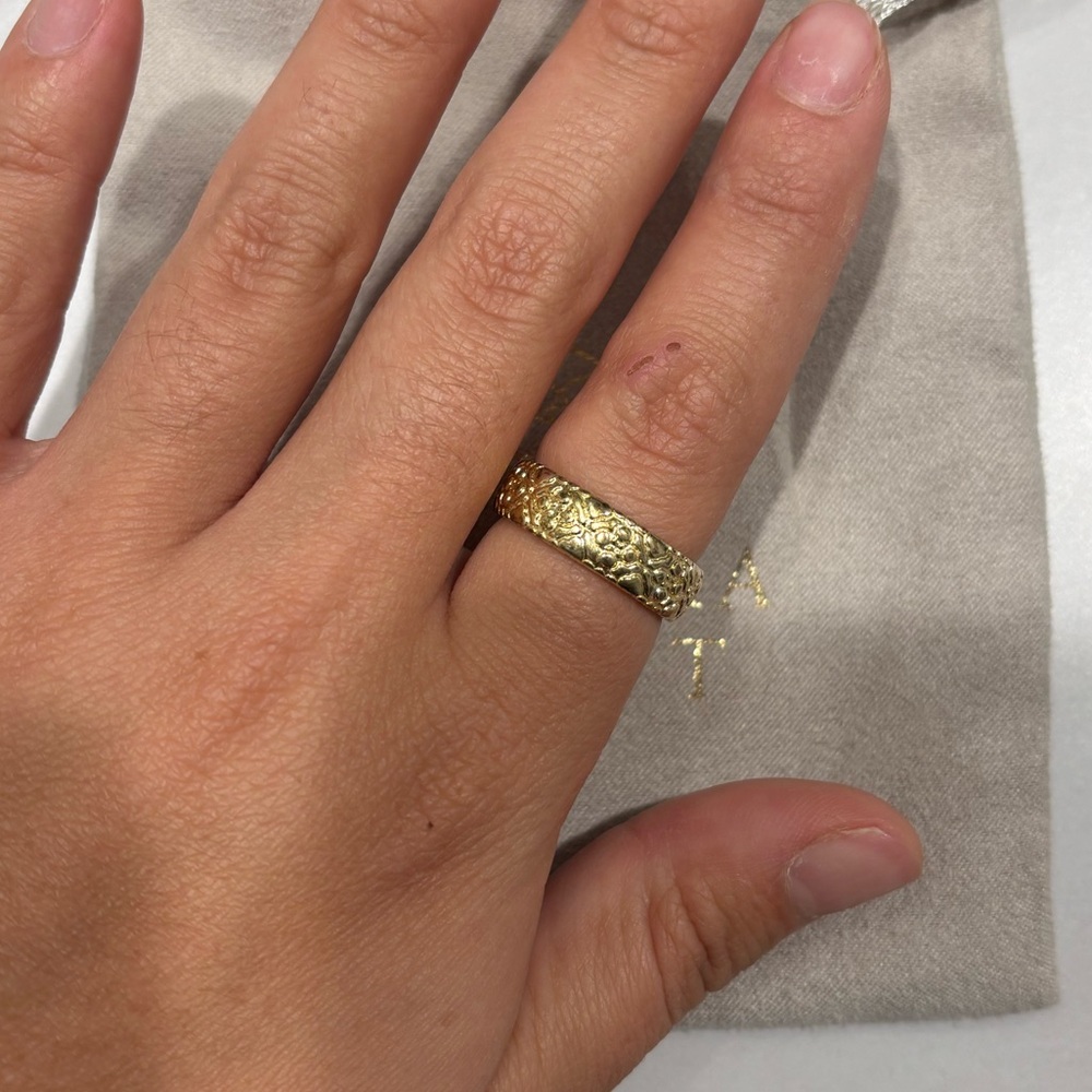 Kendra Scott Harper Gold Band Size 8